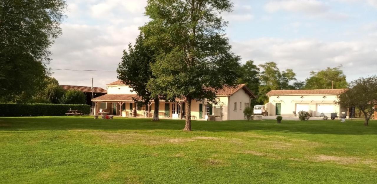 La Mancine Laulan Bed & Breakfast Jau-Dignac-et-Loirac Exterior foto