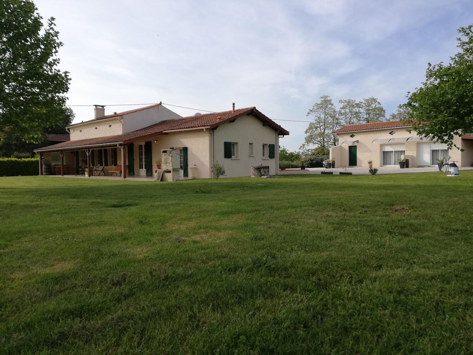 La Mancine Laulan Bed & Breakfast Jau-Dignac-et-Loirac Exterior foto